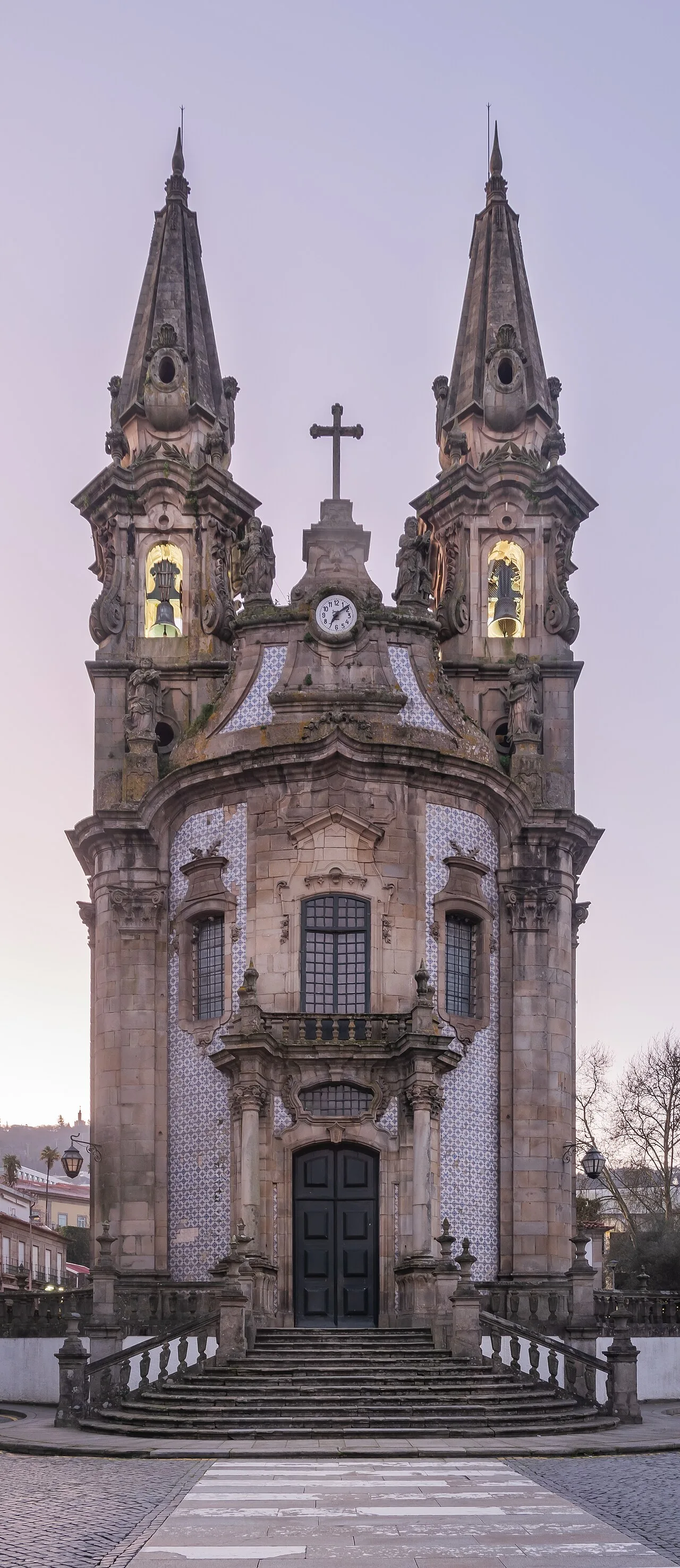Church (building)